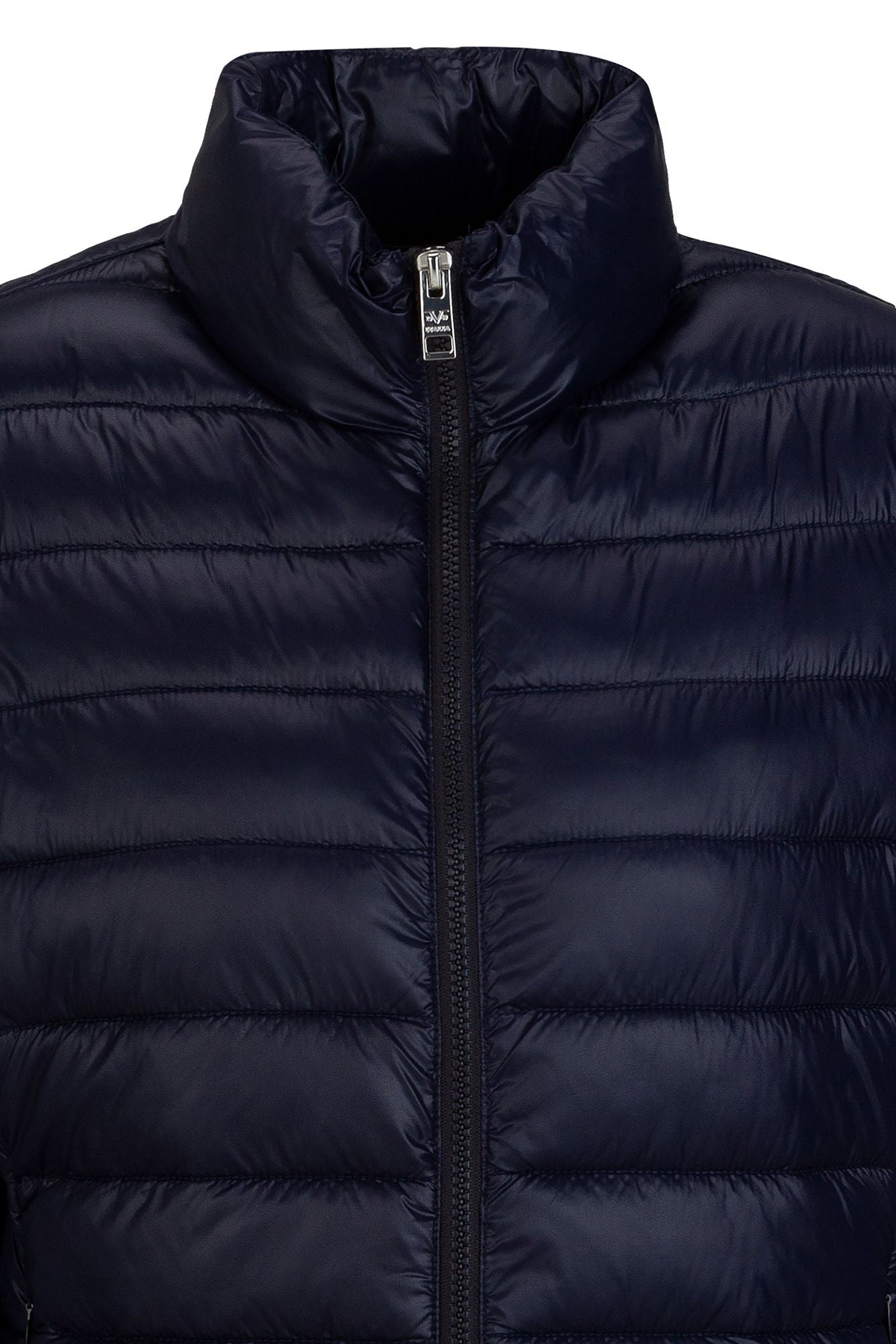 #color_NAVY