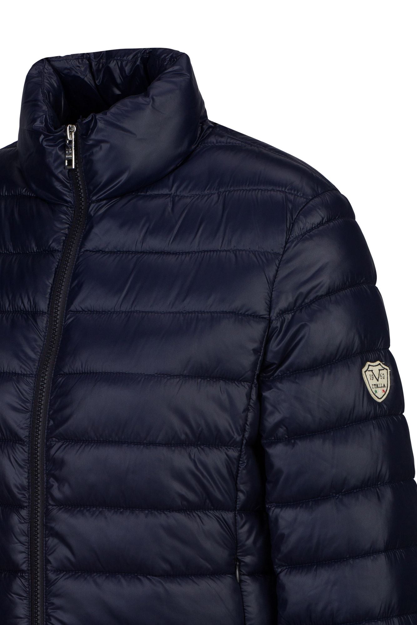 #color_NAVY