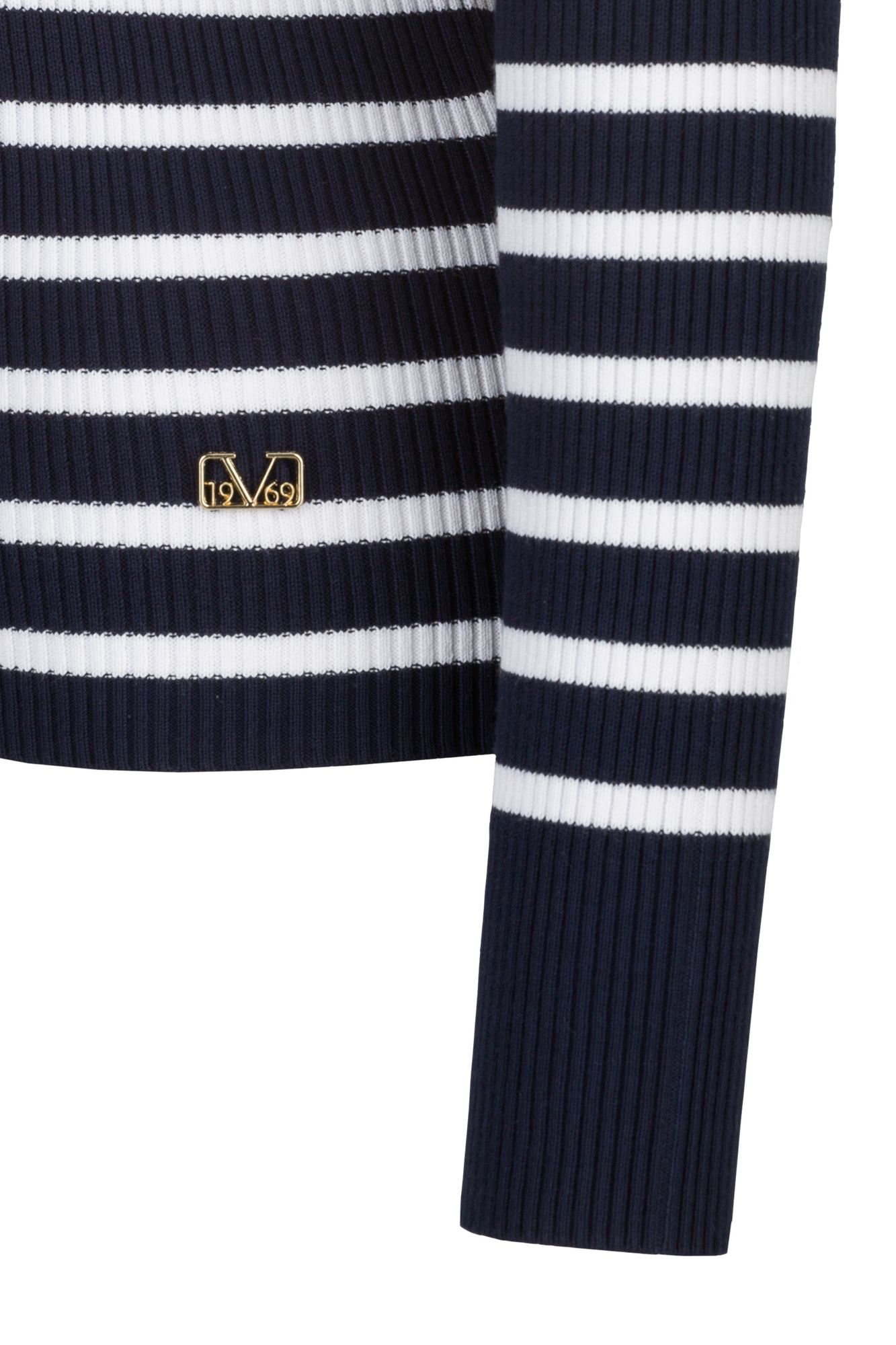 #color_NAVY