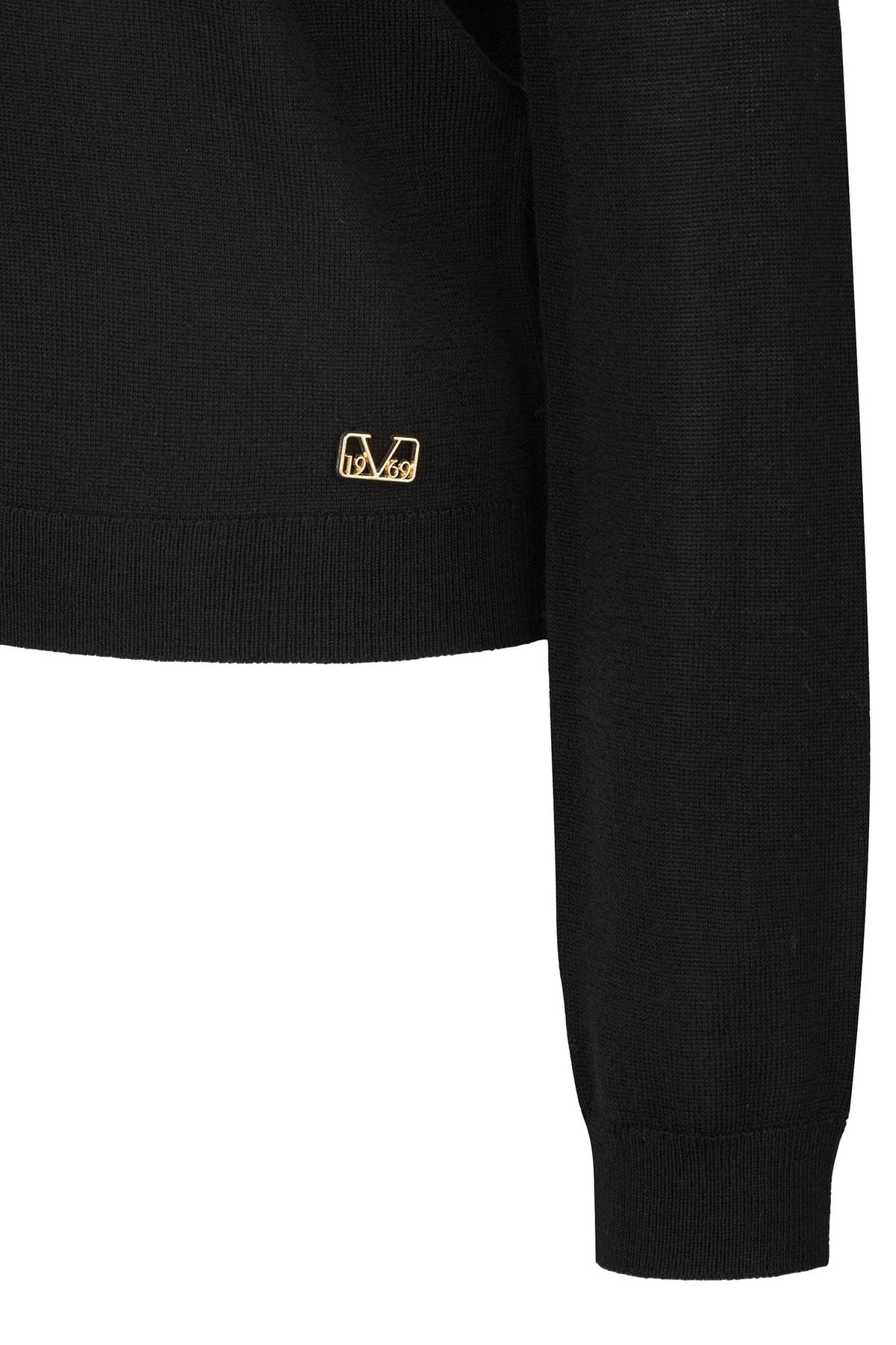 #color_Black