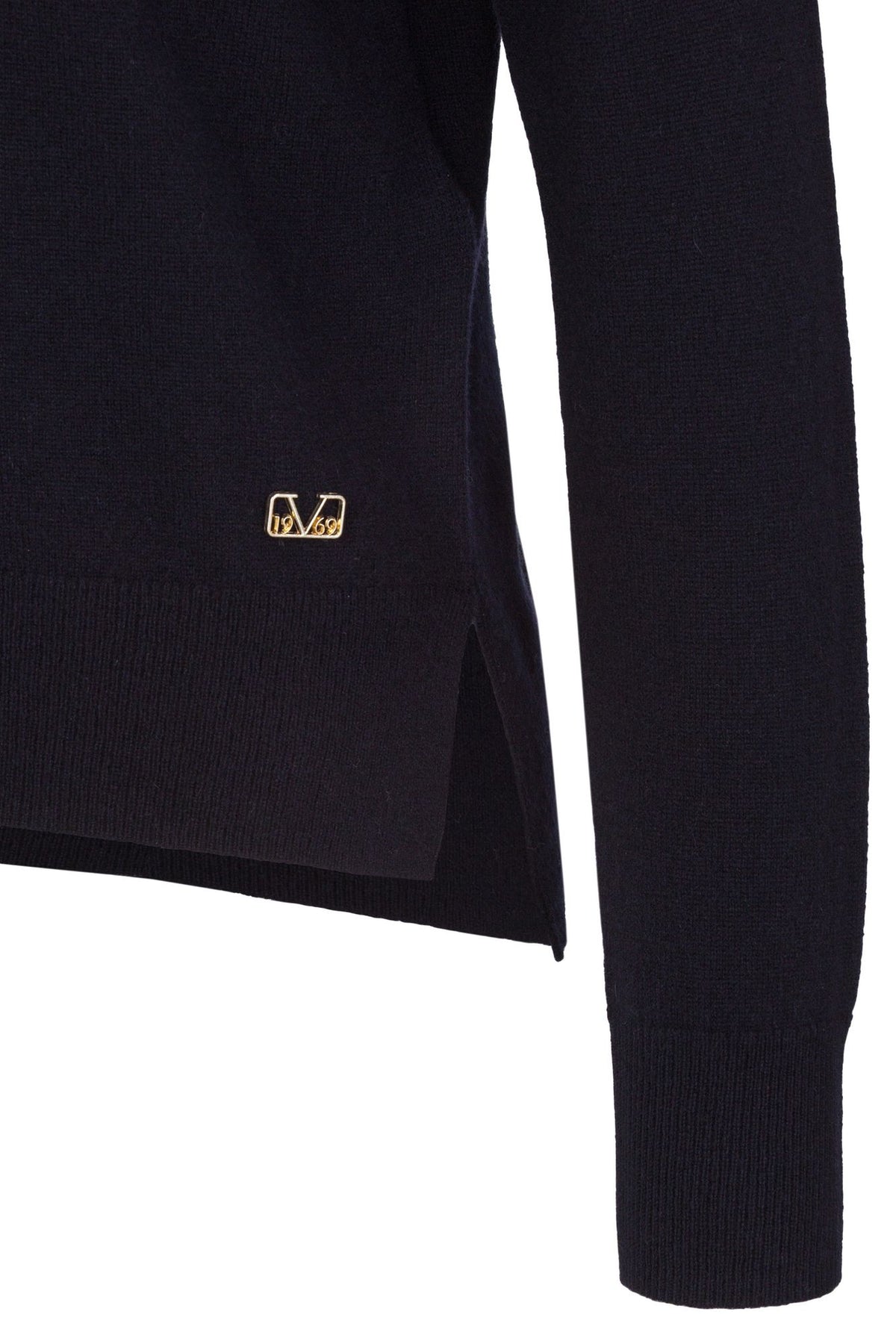 #color_Navy