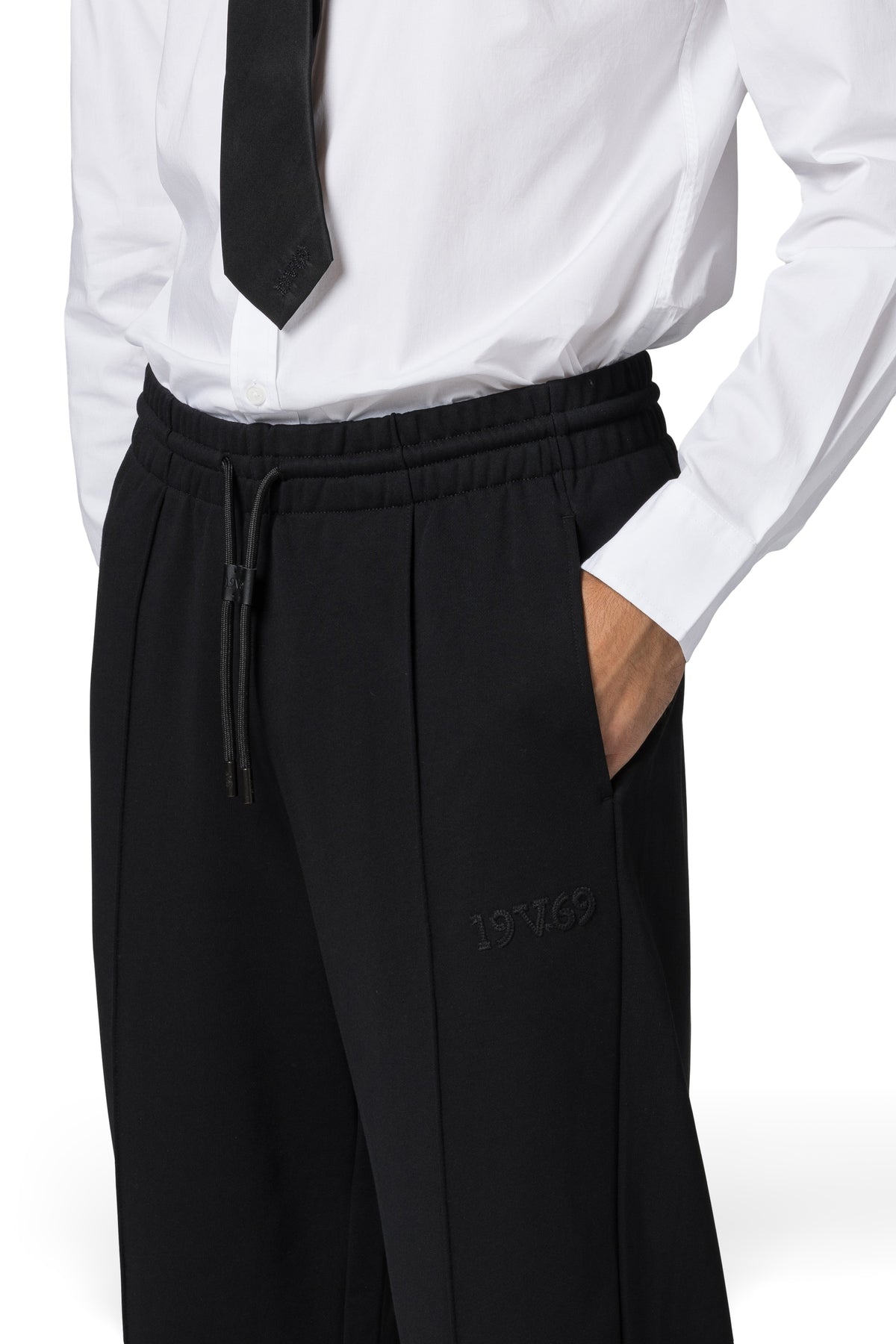#color_Black